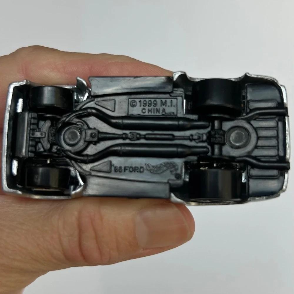 Hot Wheels '56 Ford Harley-Davidson Panel Truck 1999 Diecast Silver‎